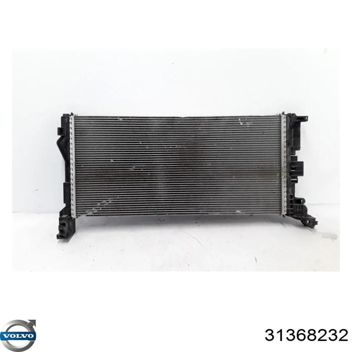 Do koszyka 32252295 Volvo Chłodnica silnika