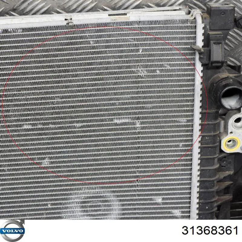 Chłodnica silnika Volvo 31368361 cena, od 162,34 USD