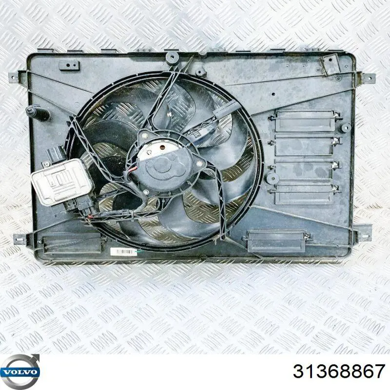 Dyfuzor chłodnicy, w komplecie z silnikiem i wirnikiem Volvo 31368867 cena, od 142,79 USD