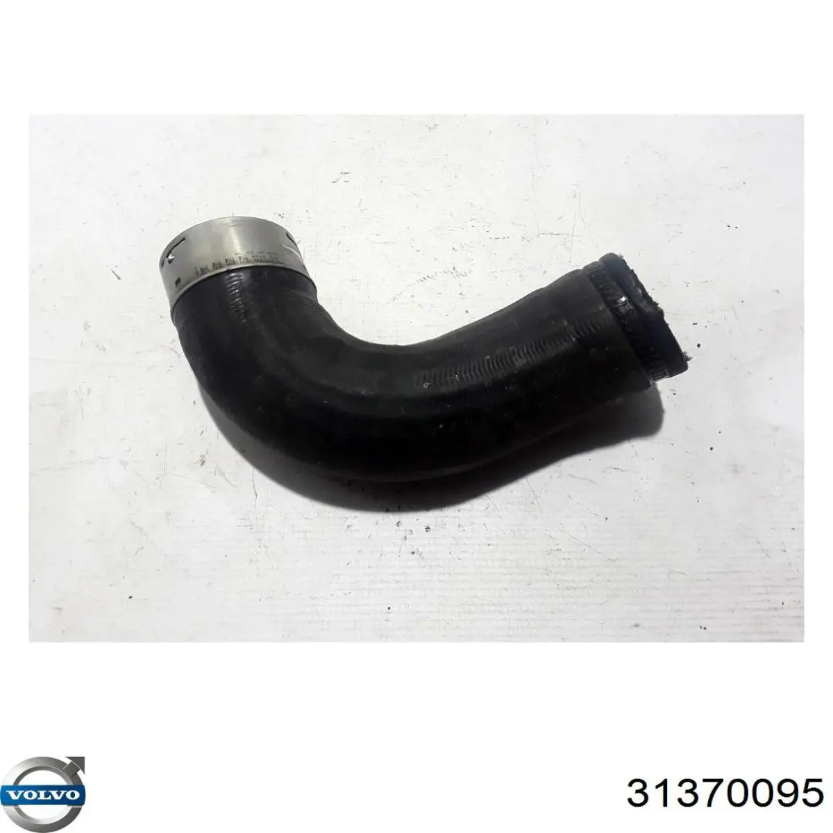 Przewód (króciec) intercoolera Volvo 31370095