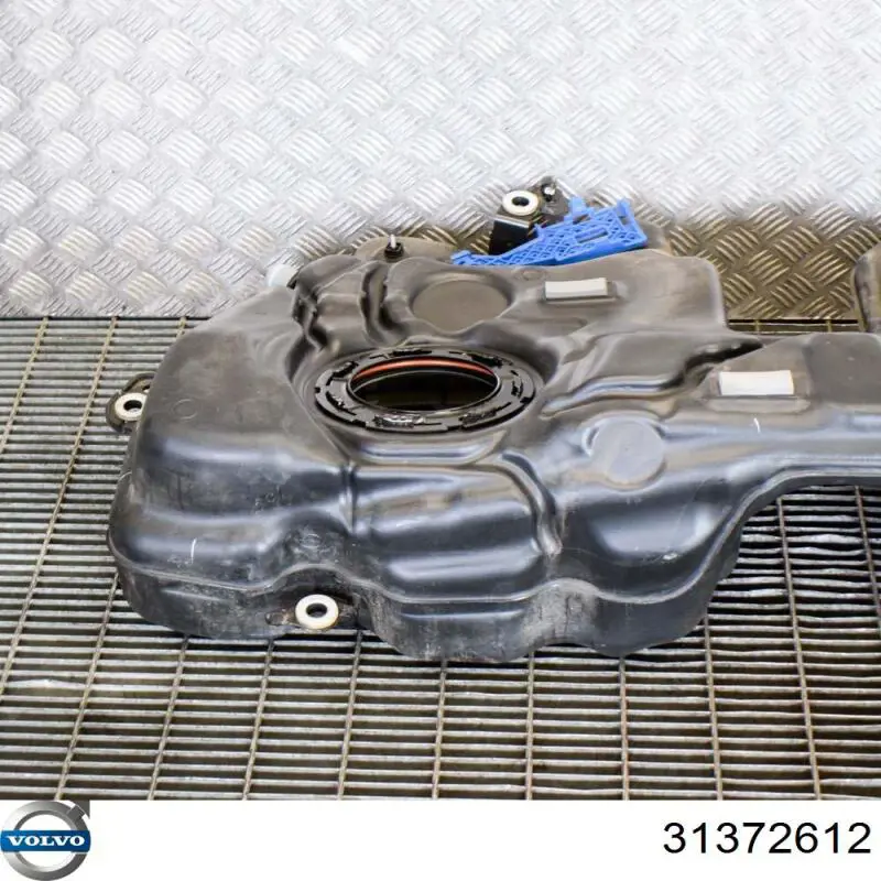  Zbiornik paliwa Volvo XC90 2