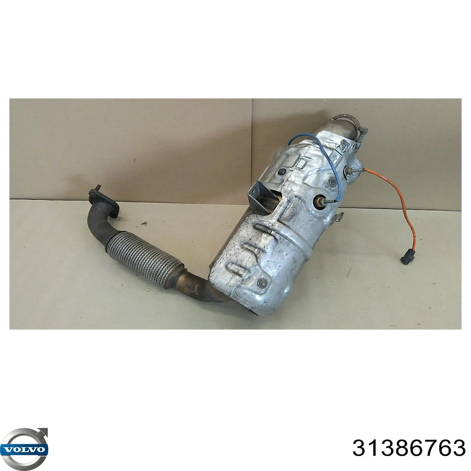 Do koszyka 32244819 Volvo Szyba drzwi prawych przednich