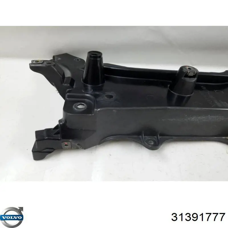 31391777 Volvo Wspornik do mocowania błotnika przedniego lewy przedni