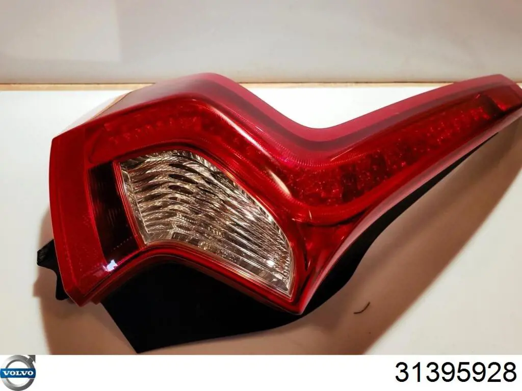 Lampa zespolona tylna lewa Volvo 31395928