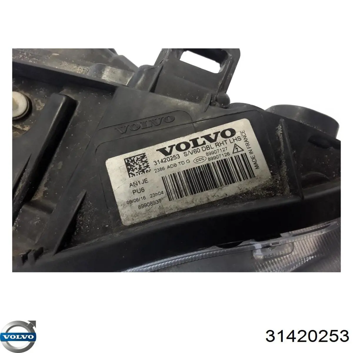 Do koszyka 31420253 Volvo Reflektor lewy