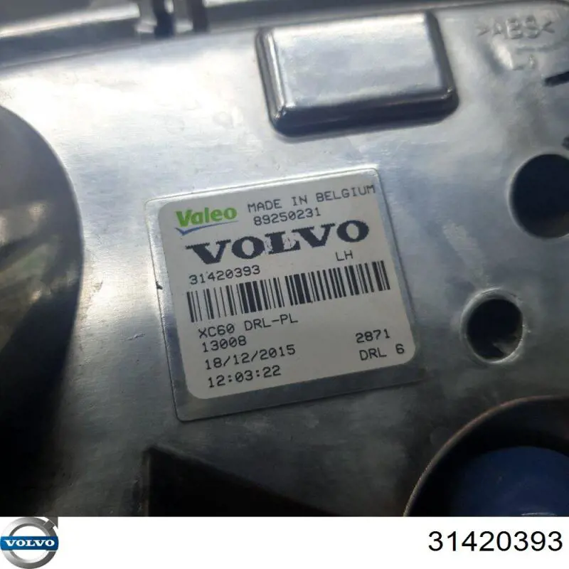 Lampa pozycyjna przednia lewa Volvo 31420393 cena, od 219,63 USD