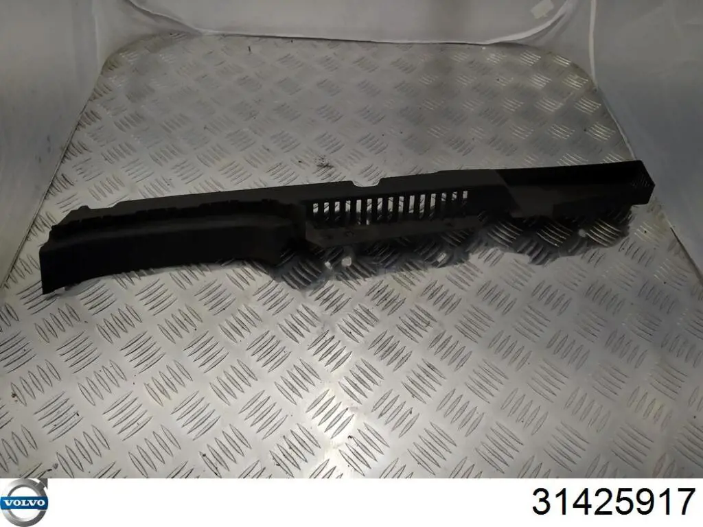 31425917 Volvo Wspornik zderzaka przedniego środkowy