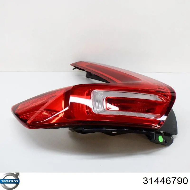 Lampa zespolona tylna lewa Volvo 31446790 cena, od 80,77 USD