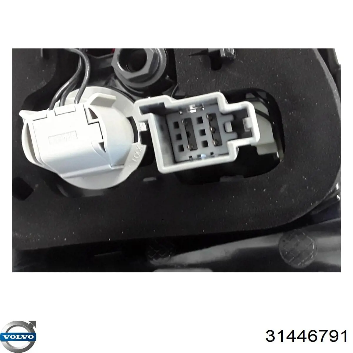  Lampa zespolona tylna prawa Volvo XC40 