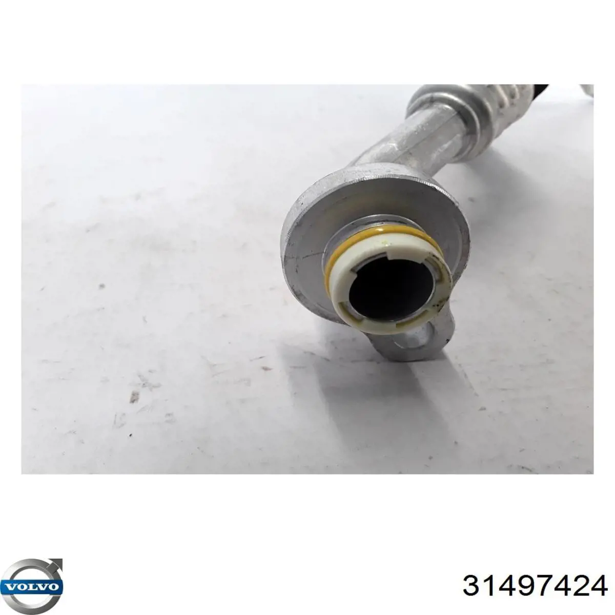 31497424 Volvo Przewód klimatyzacji, od tylnego parownika do sprężarki