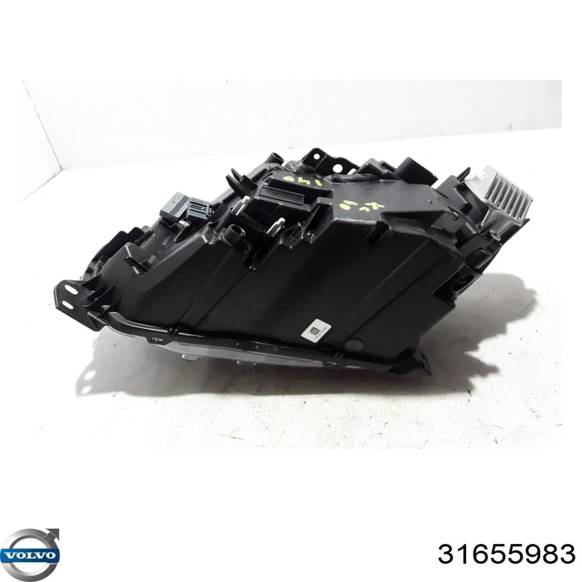 Reflektor prawy Volvo XC40 SUV (536) (2017 - 2026) cena, od 841,66 USD