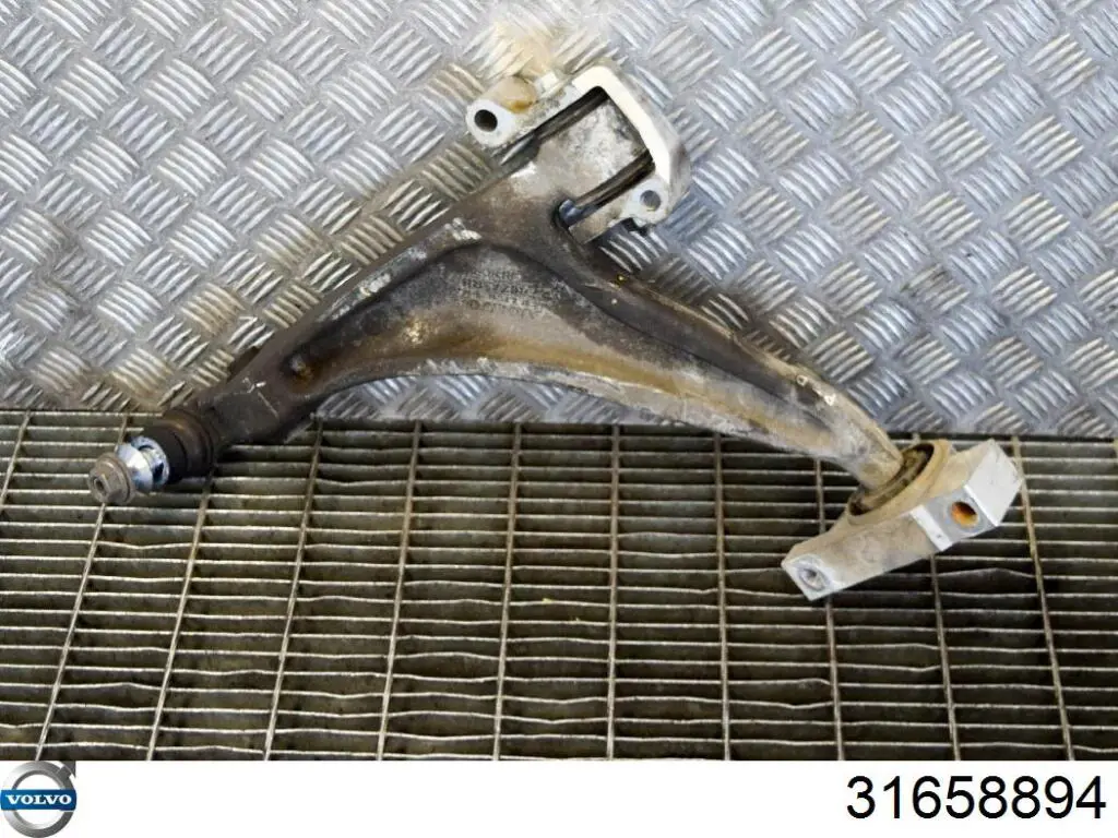 Wahacz zawieszenia przedniego dolny prawy Volvo 31658894 cena, od 224,73 USD
