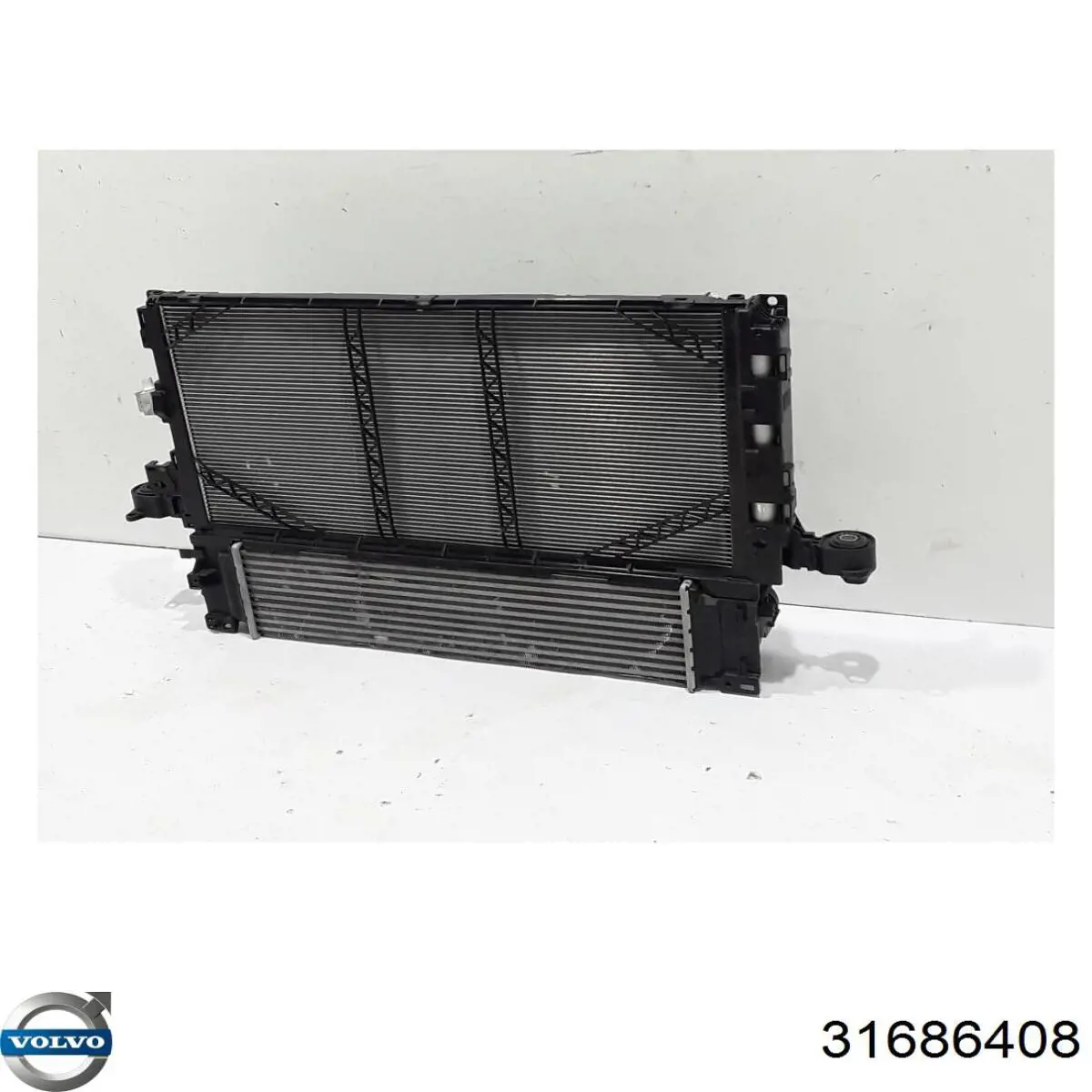 Chłodnica intercoolera Volvo 31686408 cena, od 134,03 USD