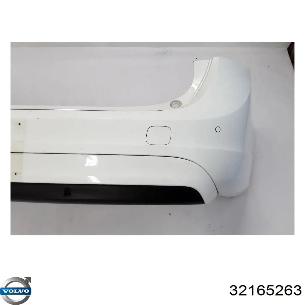 Zderzak tylny 32165263 Volvo