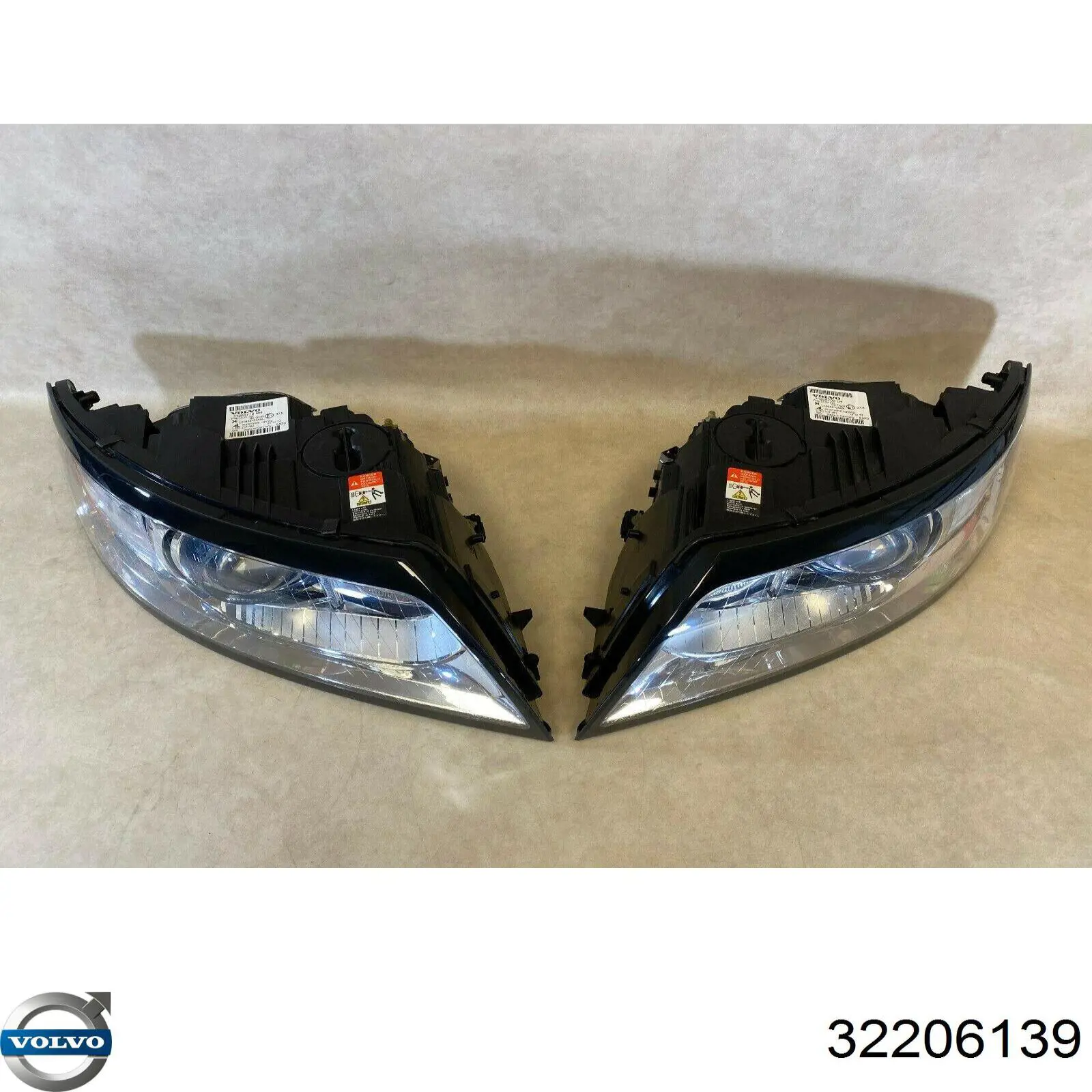 Do koszyka 31214750 Volvo Reflektor lewy