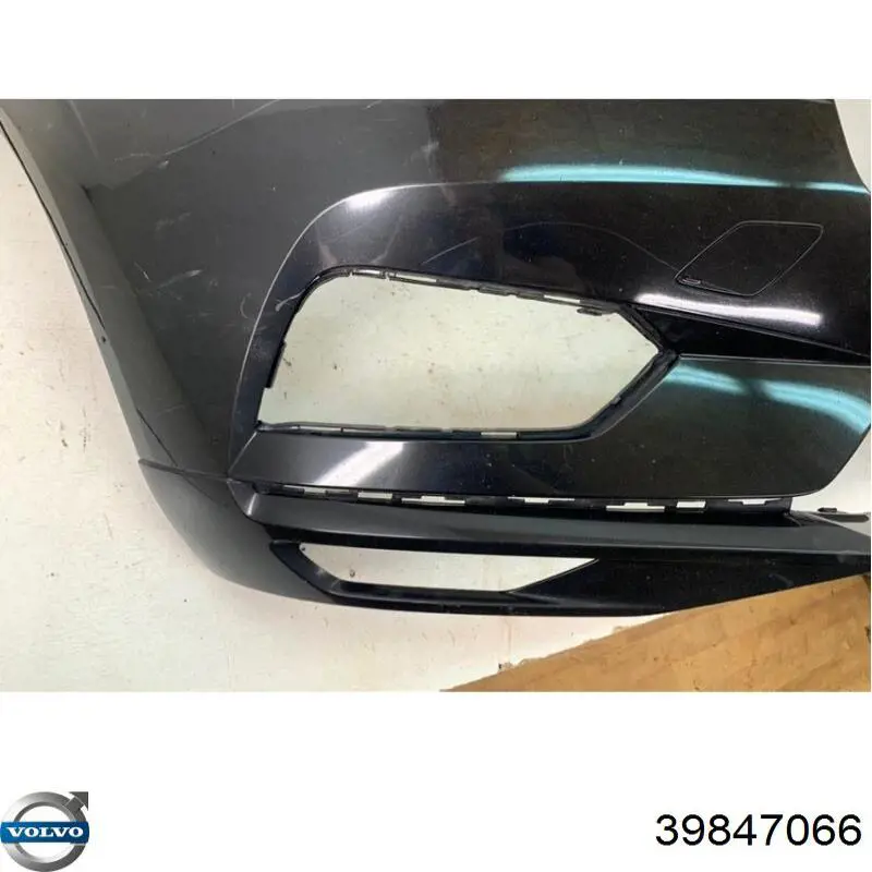 Do koszyka 39847066 Volvo Zderzak przedni