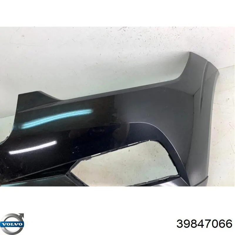 39847066 Volvo Zderzak przedni