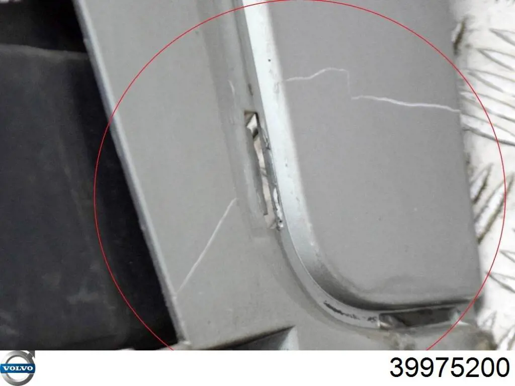 Do koszyka 39975200 Volvo Zderzak przedni