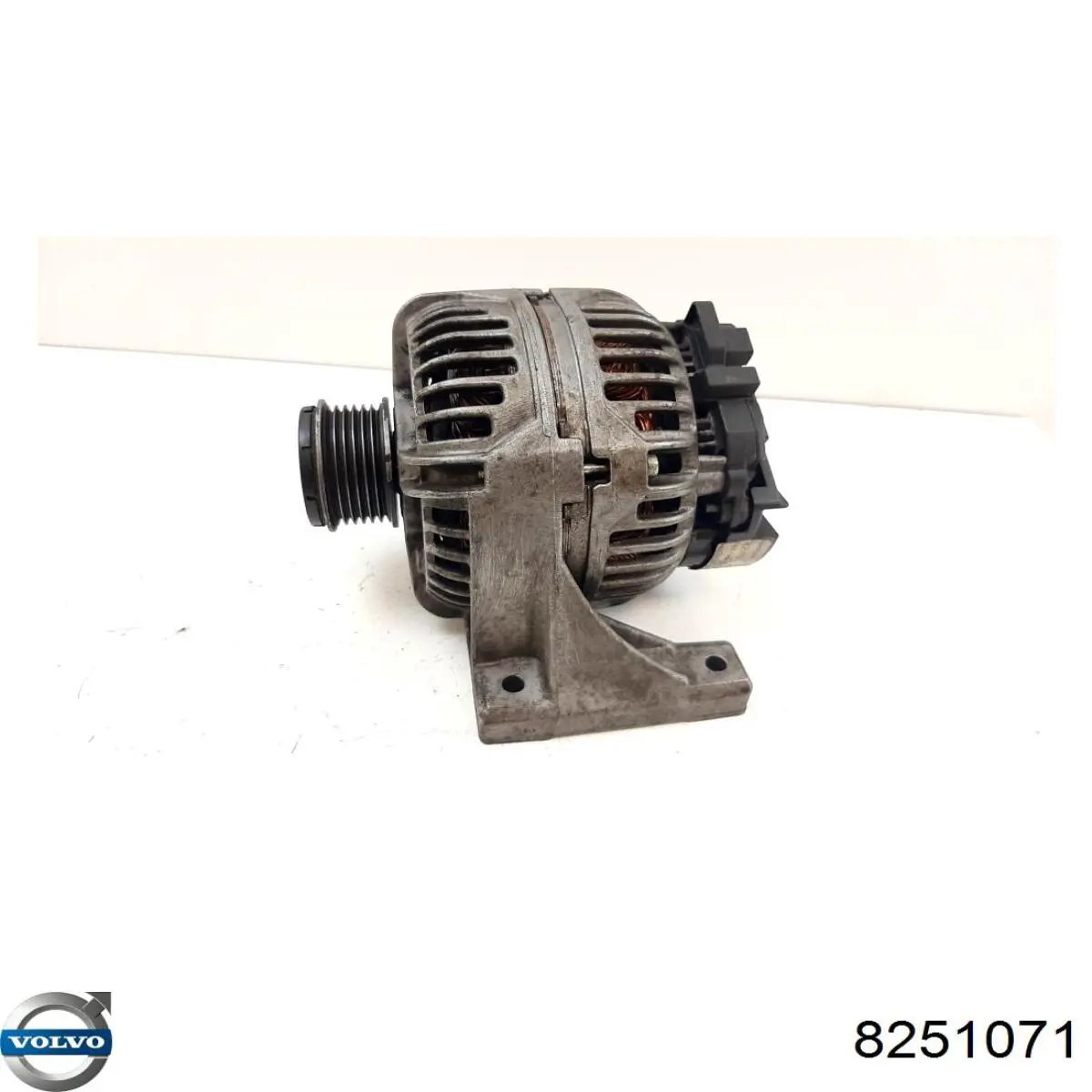 0124515054 Volvo alternator