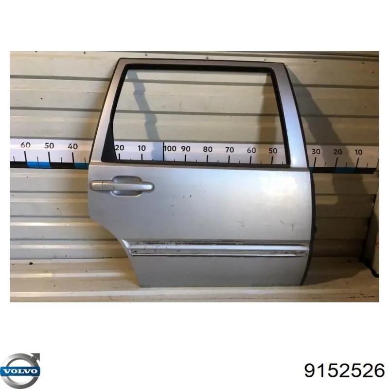 Drzwi tylne prawe Volvo V70 I kombi (LV) (1997 - 2000) cena, od 156,10 USD