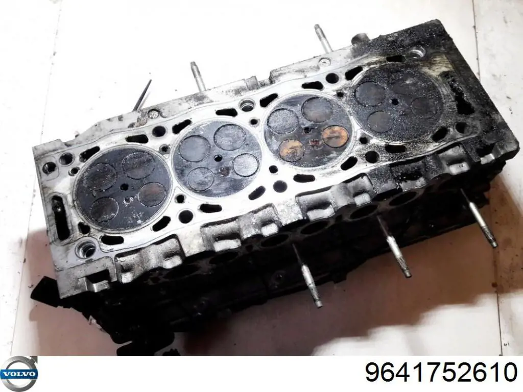 Głowica cylindrów Volvo 9641752610 cena, od 288,03 USD