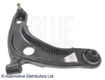 Wahacz zawieszenia przedniego dolny prawy 4806809080 Toyota