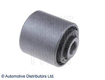 Do koszyka 55045VB010 Nissan/Infiniti Silentblock wahacza podłużnego tylnego dolnego