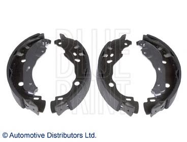 Klocki hamulcowe tylne bębnowe 6001551409 Renault (RVI)