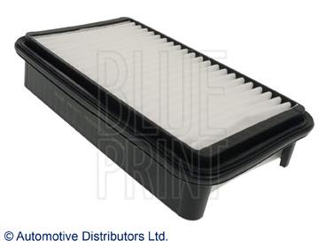 1378077A00 Suzuki Filtr powietrza