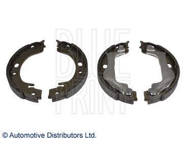 Klocki hamulcowe tylne bębnowe Toyota 0449502120 cena, od 26,90 USD