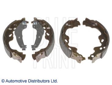 Klocki hamulcowe tylne bębnowe Toyota 044950D020 cena, od 25,63 USD