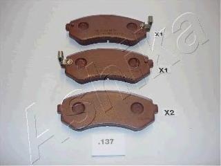 Do koszyka 44060VC090 Nissan/Infiniti Klocki hamulcowe przednie tarczowe