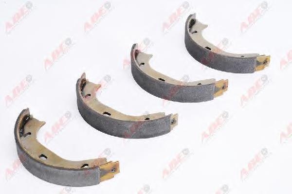 Klocki hamulcowe tylne bębnowe BMW 34411159467 cena, od 22,71 USD