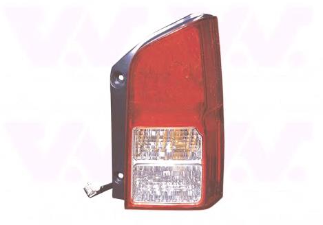 Do koszyka Lampa zespolona tylna prawa Nissan Pathfinder  R51M