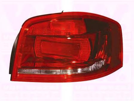 Lampa zespolona tylna prawa zewnętrzna VAG 8P3945096 cena, od 124,29 USD