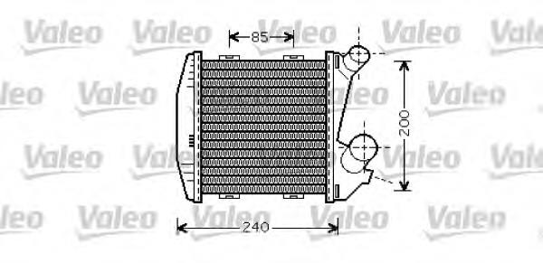 Chłodnica intercoolera Mercedes Q0002490V007000000 cena, od 82,50 USD