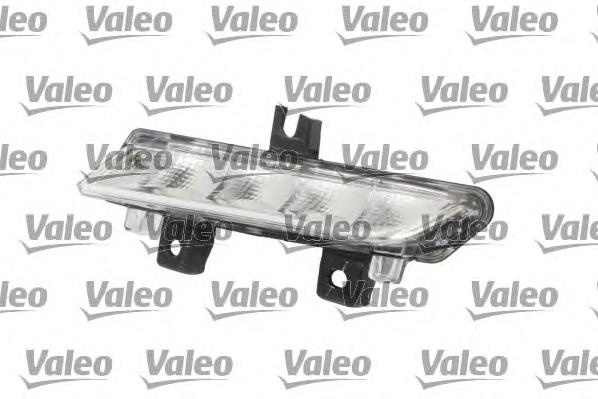 89208541 Renault (RVI) Reflektor do jazdy dziennej prawy