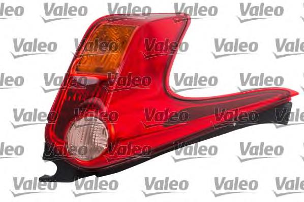Lampa tylna Nissan JUKE