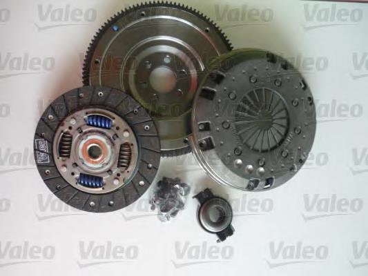 Do koszyka 826551 VALEO Zestaw sprzęgła (3 części)