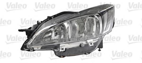 044528 VALEO Reflektor prawy