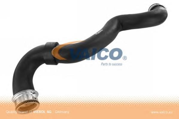 Do koszyka A2035015782 Mercedes Przewód (króciec) chłodnicy górny