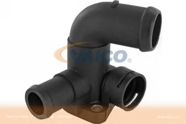 Kołnierz układu chłodzenia (trójnik) Ford 1018781 cena, od 7,45 USD