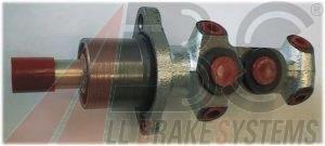 Do koszyka 893611021A VAG Główny cylinder hamulców