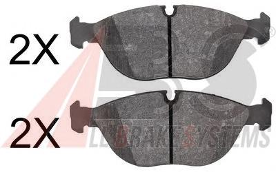 Klocki hamulcowe przednie tarczowe VAG 8D0698151D