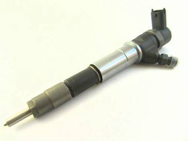 Wtryskiwacz paliwa 0445110338 BOSCH