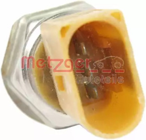 Czujnik ciśnienia paliwa 0906182 METZGER