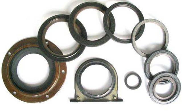 Uszczelniacz wału korbowego silnika tylny 19036732B CORTECO