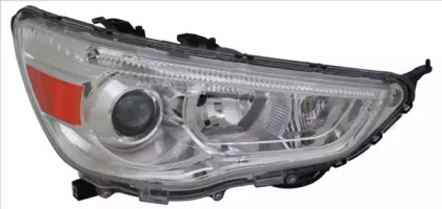 Reflektor lewy 2015046052 TYC