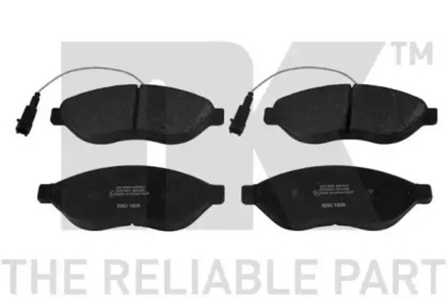 Klocki hamulcowe przednie tarczowe 221959 NK