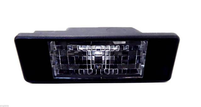 Lampa oświetlenia tylnej tablicy rejestracyjnej 2E0943021A VAG